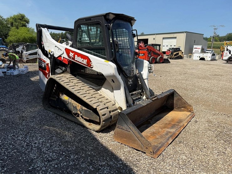 2022-bobcat-t76-image-6