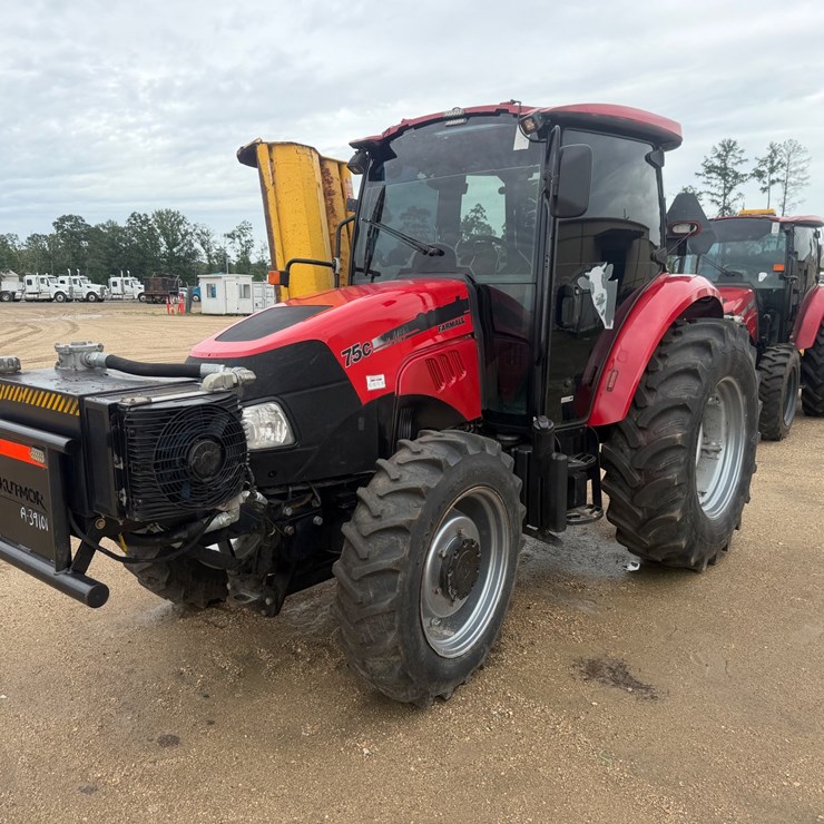 #39101 • CASE 75C TRACTOR