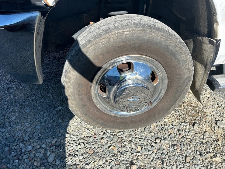 2017-dodge-3500-image-61