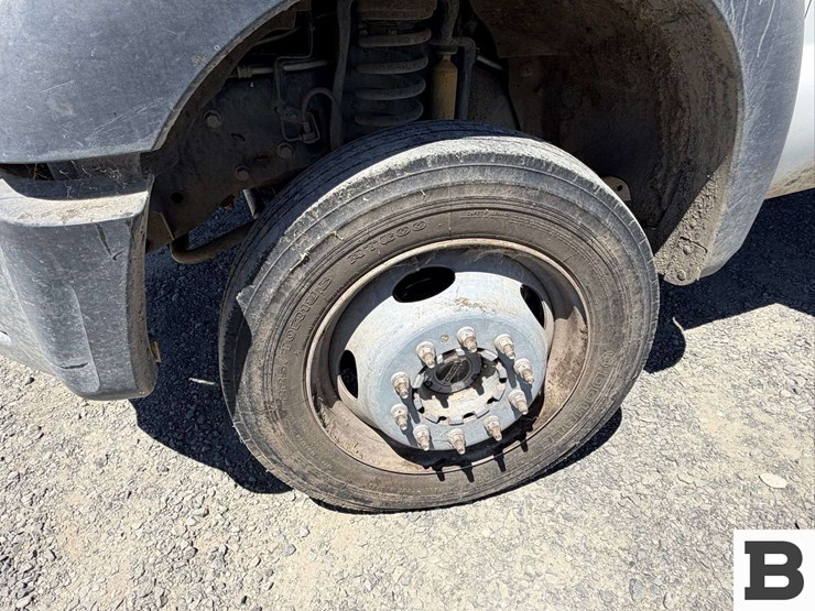 2012-ford-f450-image-9