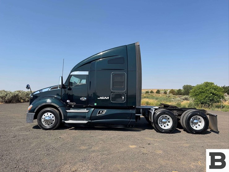 2016-kenworth-t680-image-4