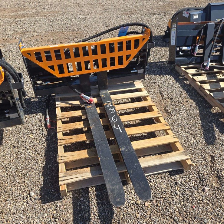 Skid Steer Quick Attach Hydraulic Pallet Forks
