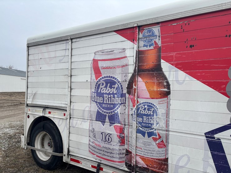 2001-hackney-beverage-trailer-image-10