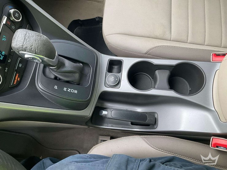 2016-ford-escape-image-19