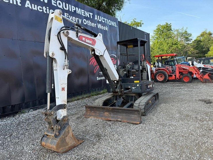 2022-bobcat-e42-image-7