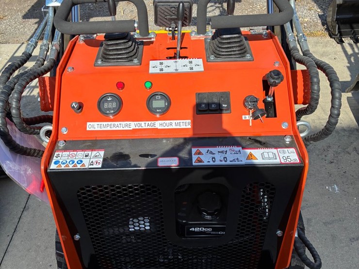 #9950-•-skid-steer-loader-image-5