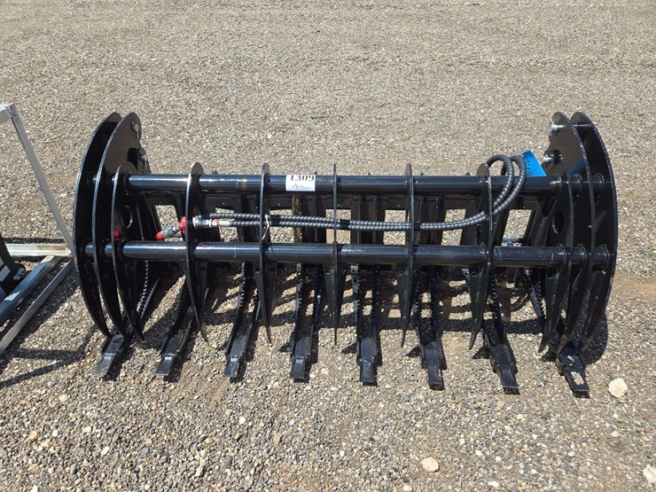 2026-skid-steer-quick-attach-(72")-curved-log-grabber-image-3