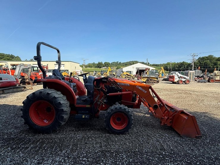 2013-kubota-l4760-image-5