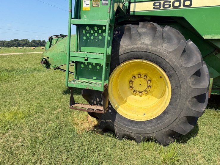 1990-john-deere-9600-image-105