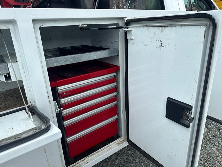 2017-gmc-3500hd-image-56