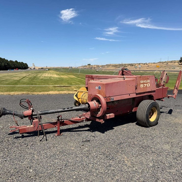 NEW HOLLAND 570