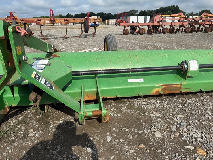 john-deere-520-image-16