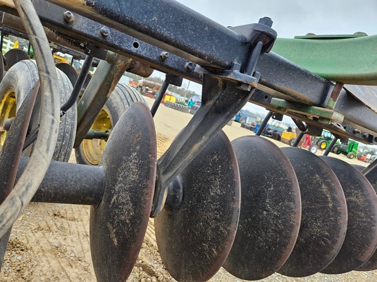 john-deere-215-image-18