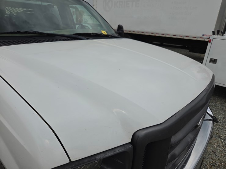 2001-ford-f550-image-14