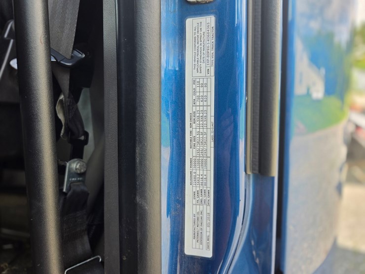 2019-peterbilt-579-image-73