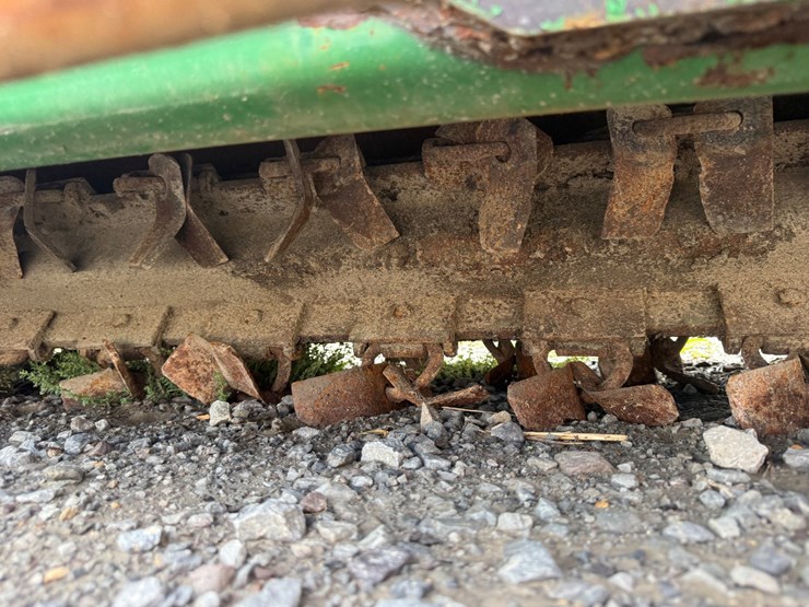 john-deere-520-image-39