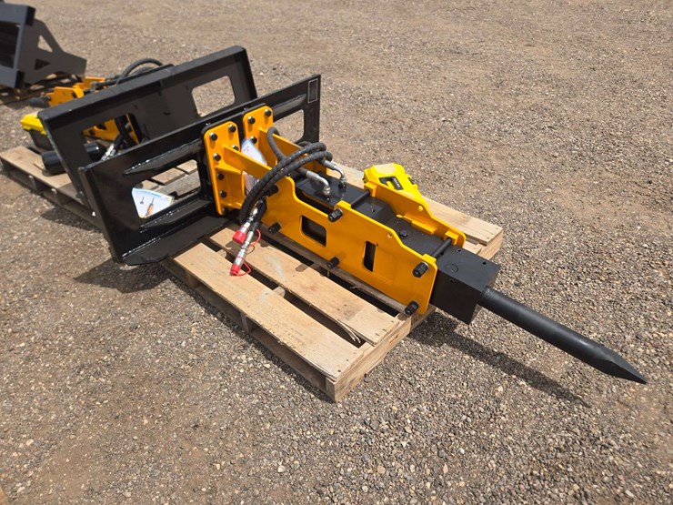 future-ft-p680-skid-steer-breaker-image-1