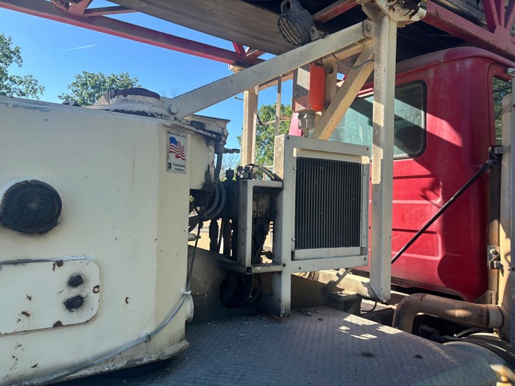 mack-rd688s-image-73