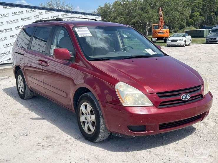 2006-kia-sedona-image-2