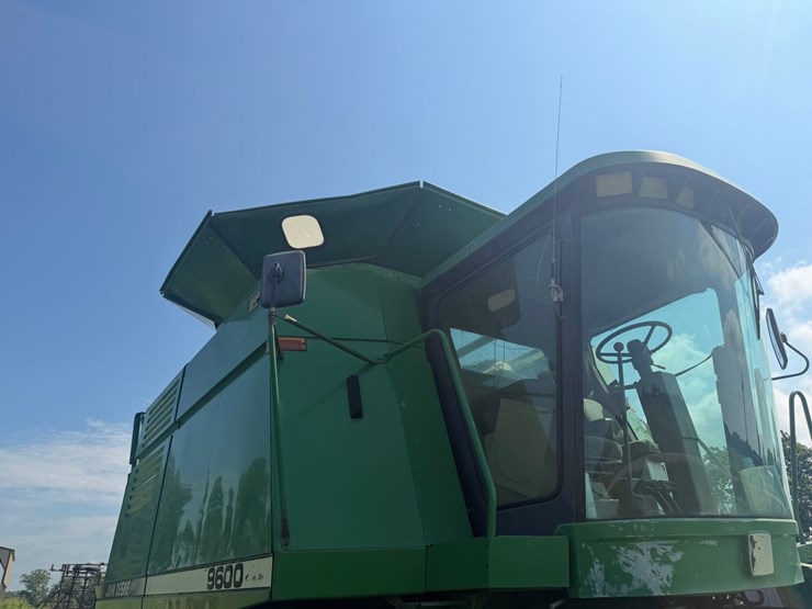 1990-john-deere-9600-image-43
