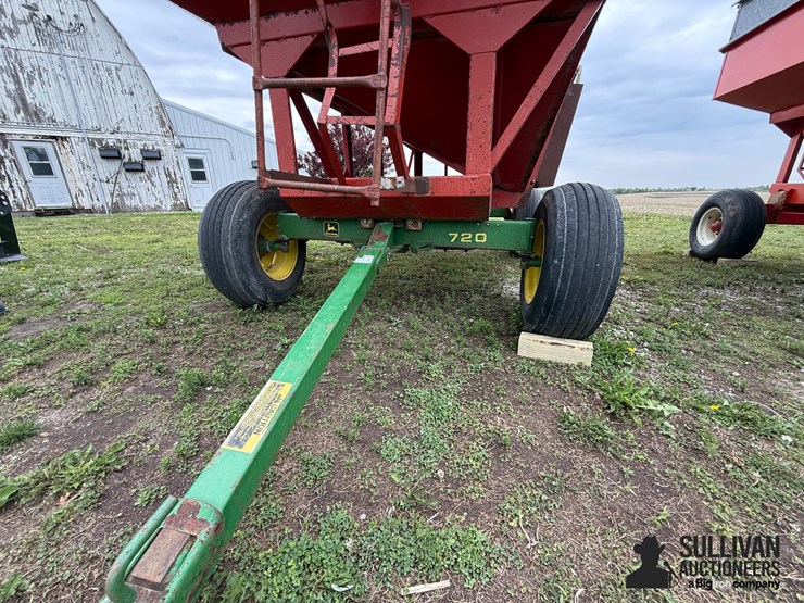 john-deere-720-image-10