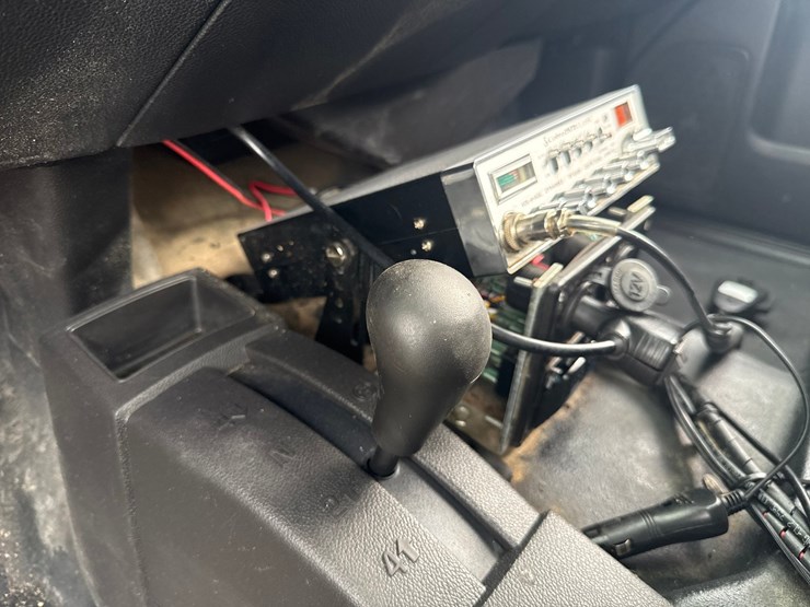 2017-gmc-3500hd-image-64