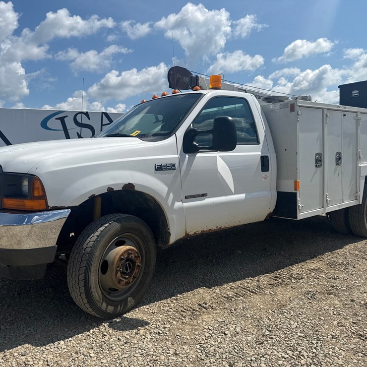2001 FORD F550