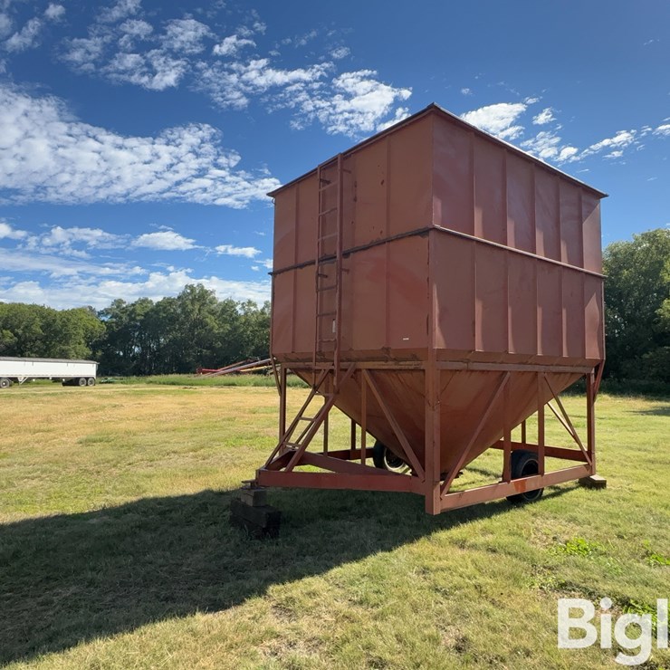 Lowry Steel Hopper Bottom Bin