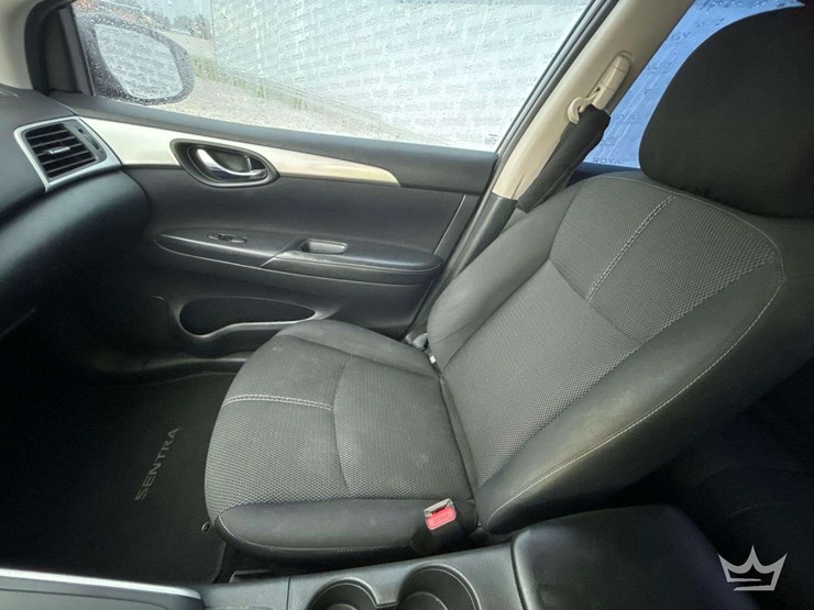 2016-nissan-sentra-sedan-image-20