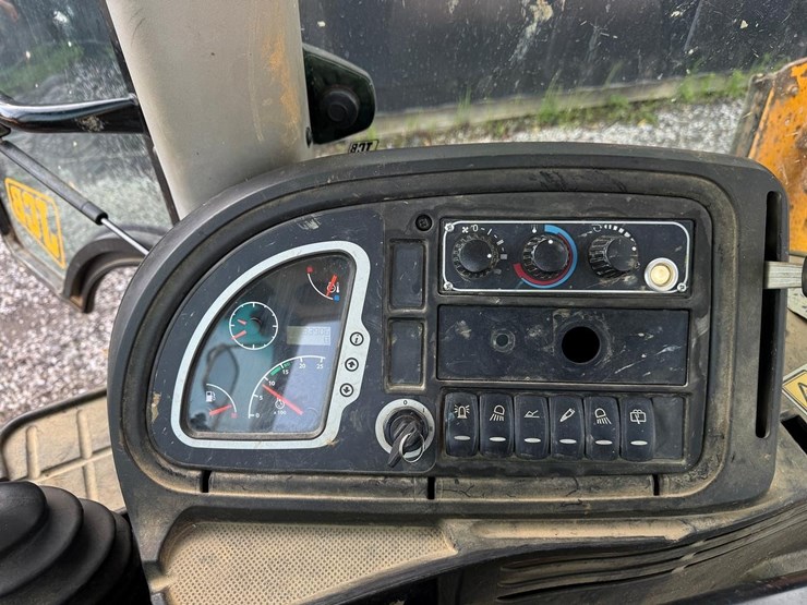 jcb-3cx14-image-29