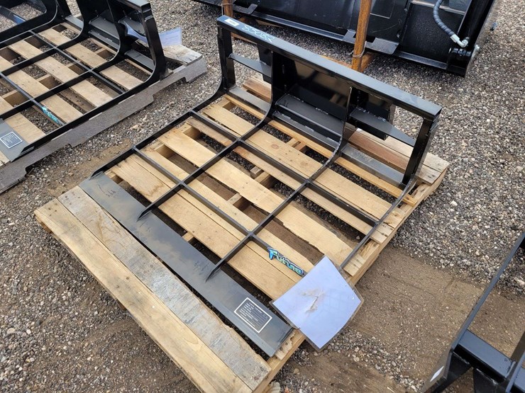 future-ft-pdq-mini-skid-steer-land-leveler-image-2