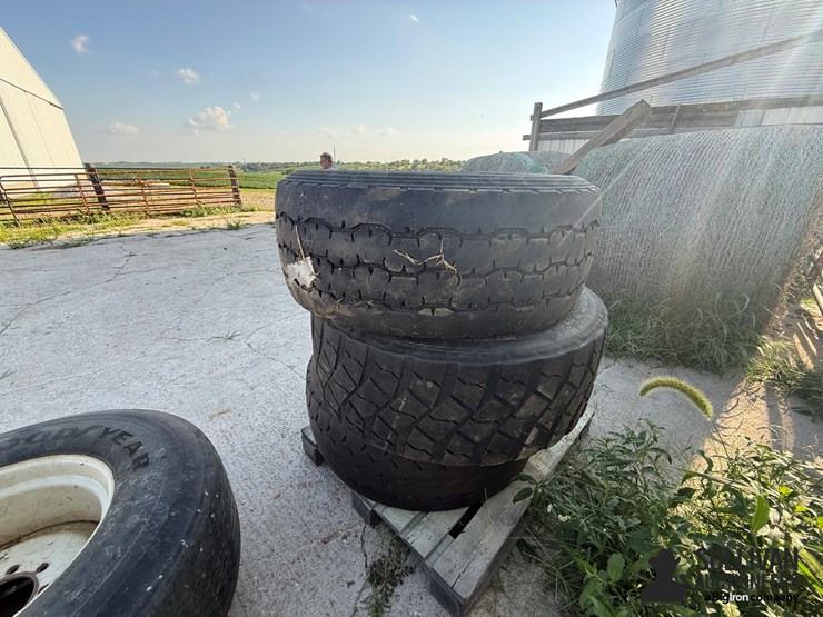 spare-brent-wagon-tires-image-3