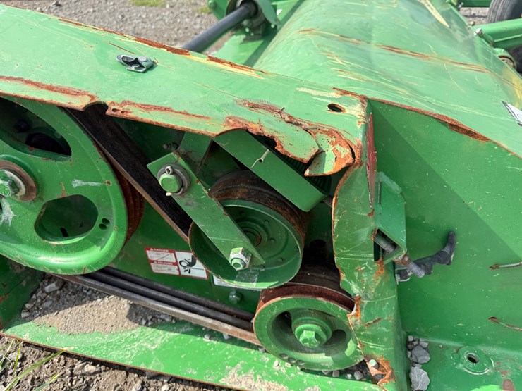 john-deere-520-image-23