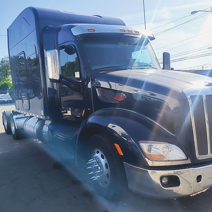 2019 PETERBILT 579