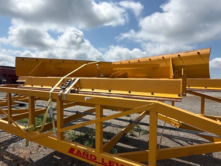 #421-•-hughes-ll2035-20'x35'-land-leveler-inv#-42746-image-22