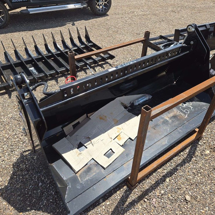 2026 GIYI Skid Steer Quick Attach (72") 4-In 1 Bucket