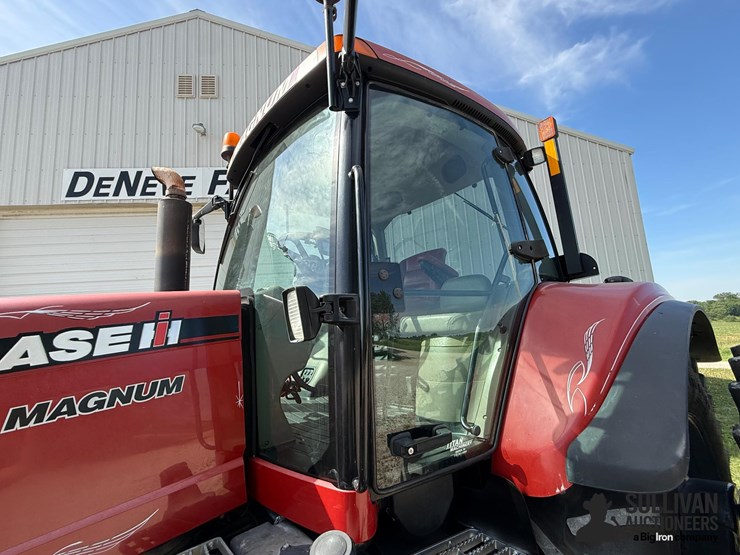 2009-case-ih-magnum-245-image-10
