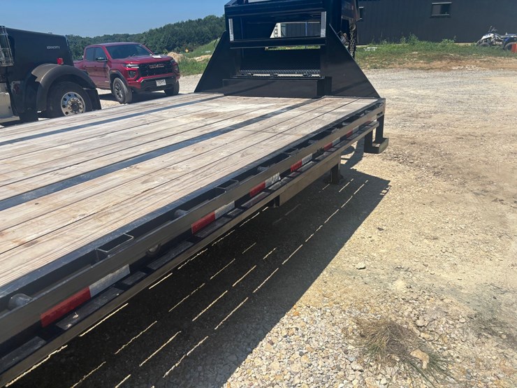2026-gooseneck-load-trail-image-19