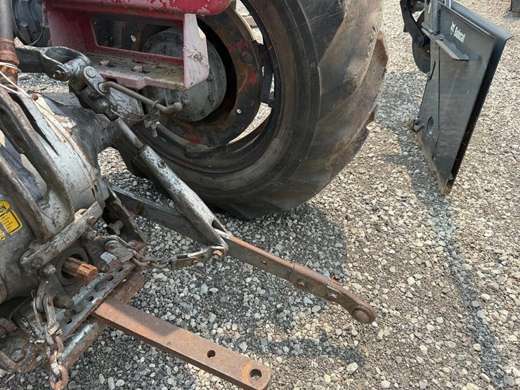 massey-ferguson-165-image-18