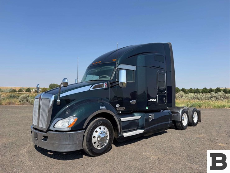 2016-kenworth-t680-image-1