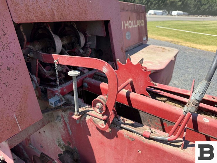 1975-massey-ferguson-235-image-14