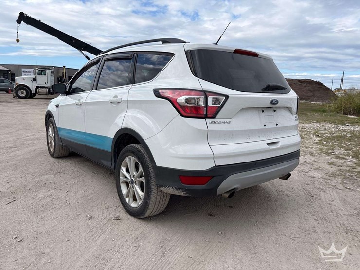 2017-ford-escape-image-4
