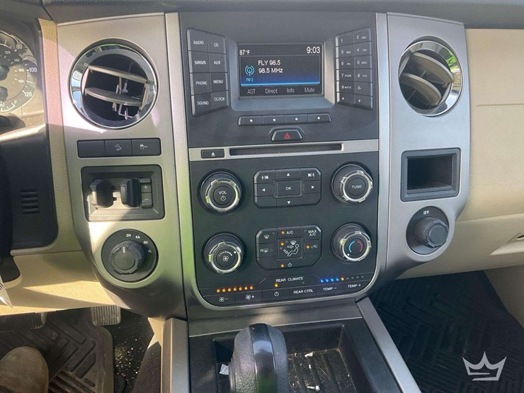 2016-ford-expedition-image-17
