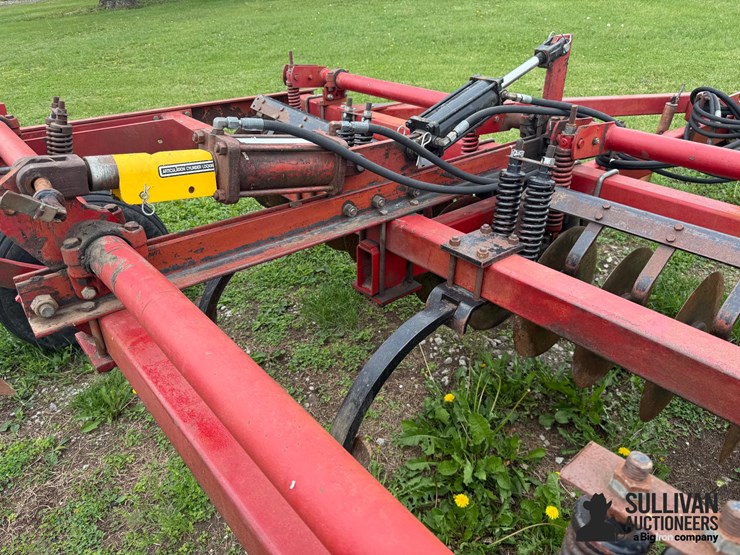 international-8500-conser-till-disk-chisel-image-19