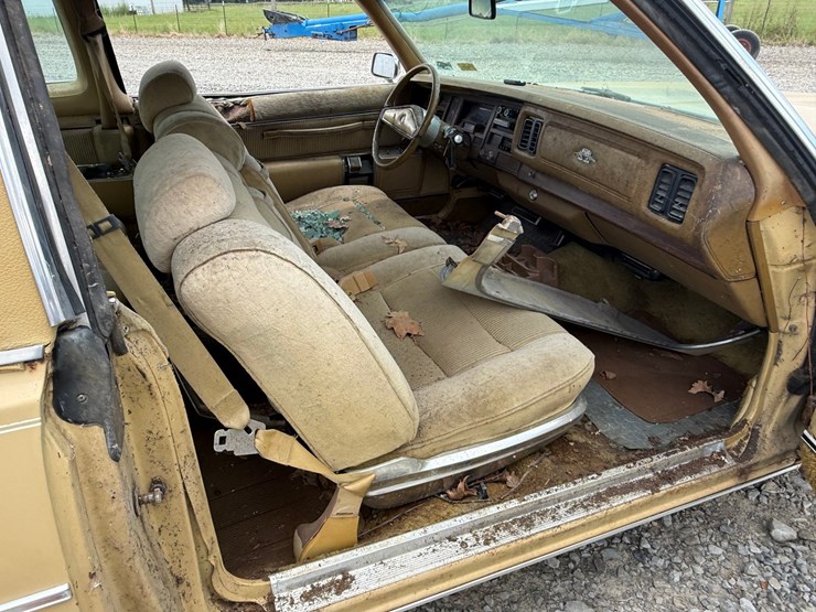 #5391-•-*inop-1977-chysler-new-yorker-sedan-cs23t7c122387-inv#5391-image-31
