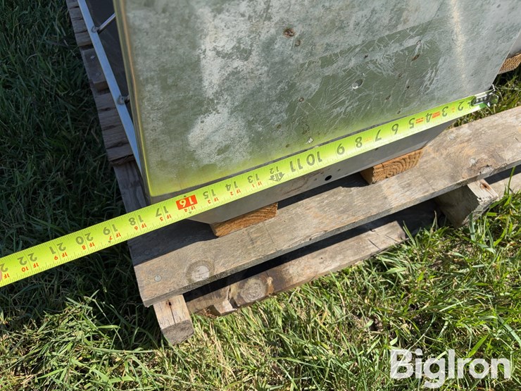 stainless-steel-hog-feeders-image-14
