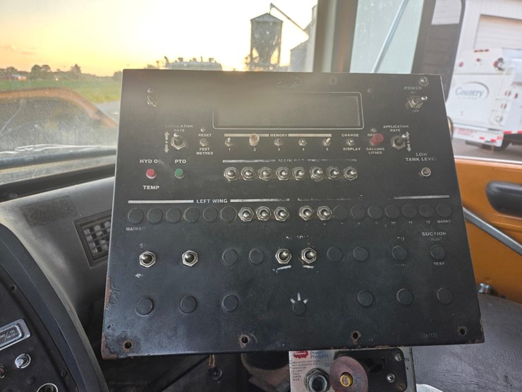 1991-ford-l8000-image-58
