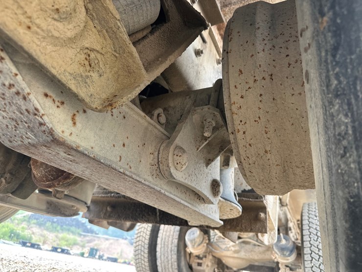 1997-mack-dm688s-image-48