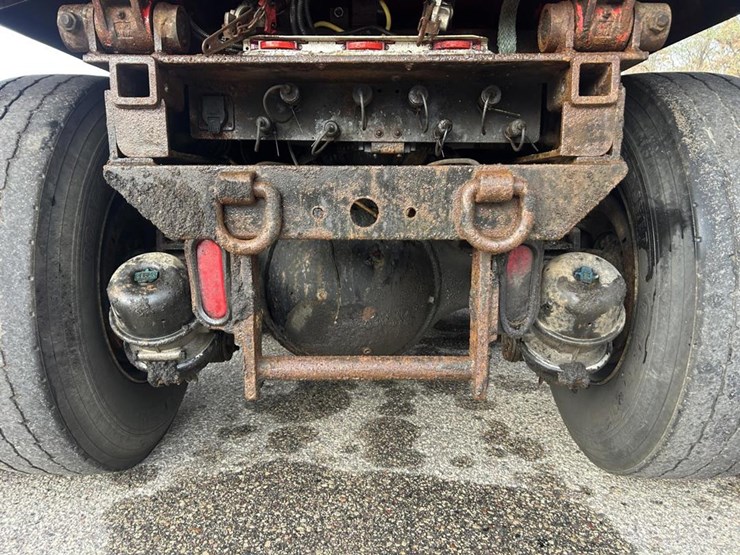 #1451-•-2013-international-workstar-tri-axle-dump-truck-image-39