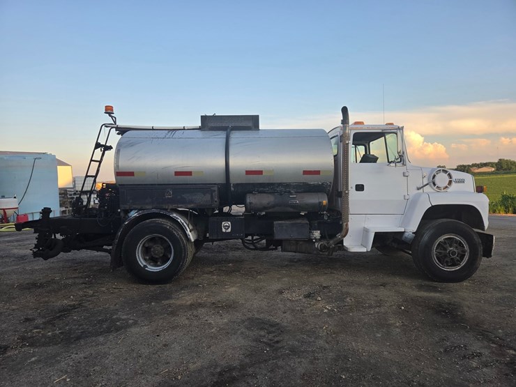 1991-ford-l8000-image-6